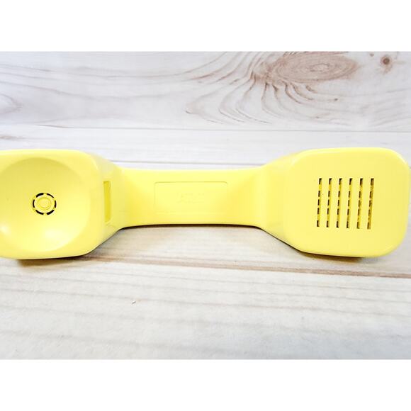 Vintage AT&T Touch Tone Traditional 100 Yellow Telephone Wall Phone - Picture 14 of 16